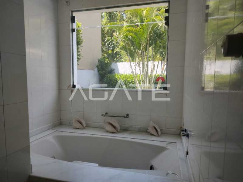 Conheça Casa 4 qtos Itaipu do imóvel - Agatê Imóveis vende Maravilhosa Casa Duplex de 220m² Itaipu - Niterói - RJ por R 1.150.000 reais. - HTCA40115 - 17 Casa 4 qtos Itaipu - 17