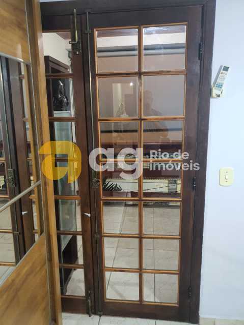 Conheça WhatsApp Image 2025-10-27 at 1 do imóvel - Casa em Condomínio à venda Rua Nilton Gitahy,Rio de Janeiro,RJ - R$ 890.000 - VVCN30311 - 15 WhatsApp Image 2025-10-27 at 1 - 15