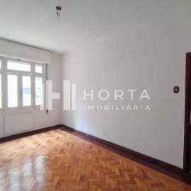 Quadra da praia - 4 quartos, frente, sol da manhã c/ área e vaga - CPAP40618