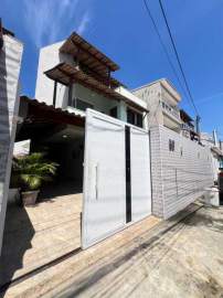 Ótima casa triplex em condominio fechado para venda em Cosmorama com 4 quartos - SICN40005