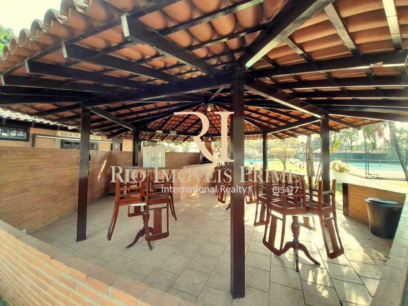Conheça CHURRASQUEIRA EXTERNA do imóvel - Casa em Condomínio à venda Avenida das Américas, Barra da Tijuca, Rio de Janeiro - R$ 2.800.000 - RPCN40005 - 24 CHURRASQUEIRA EXTERNA - 24