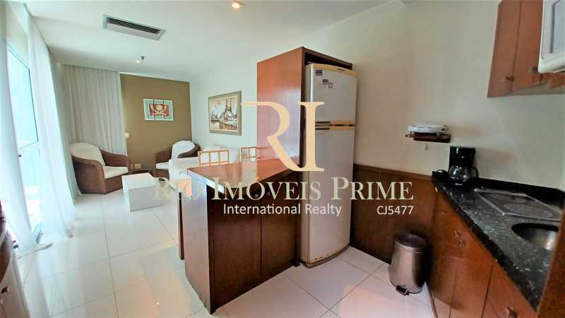 Conheça COZINHA do imóvel - Flat à venda Avenida Lúcio Costa, Barra da Tijuca, Rio de Janeiro - R$ 850.000 - RPFL10122 - 4 COZINHA - 4