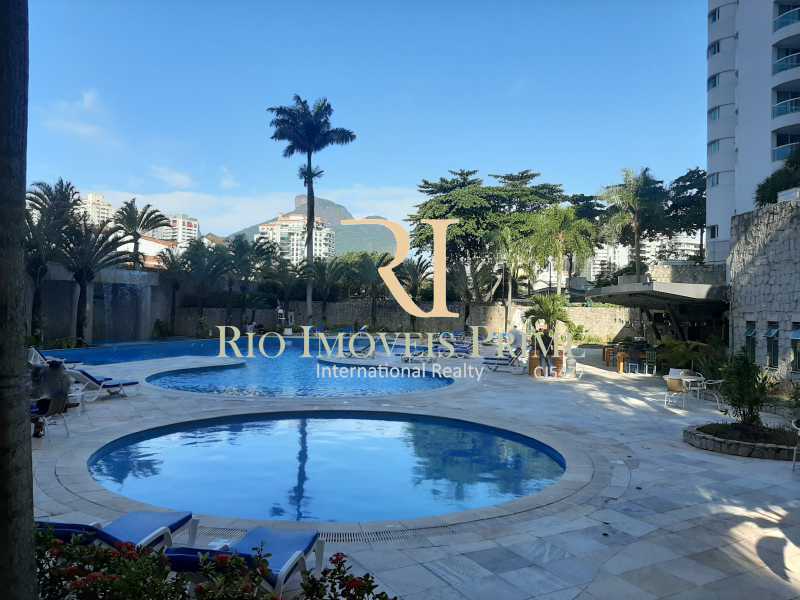 Conheça PISCINA INFANTIL do imóvel - Flat à venda Avenida Lúcio Costa, Barra da Tijuca, Rio de Janeiro - R$ 850.000 - RPFL10122 - 17 PISCINA INFANTIL - 17