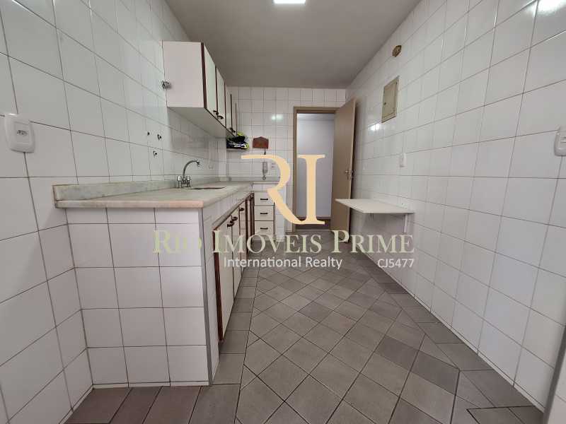 Conheça COZINHA do imóvel - Tijuca, metrô Afonso Pena, 3 quartos, suíte e vaga - RPAP30247 - 14 COZINHA - 14