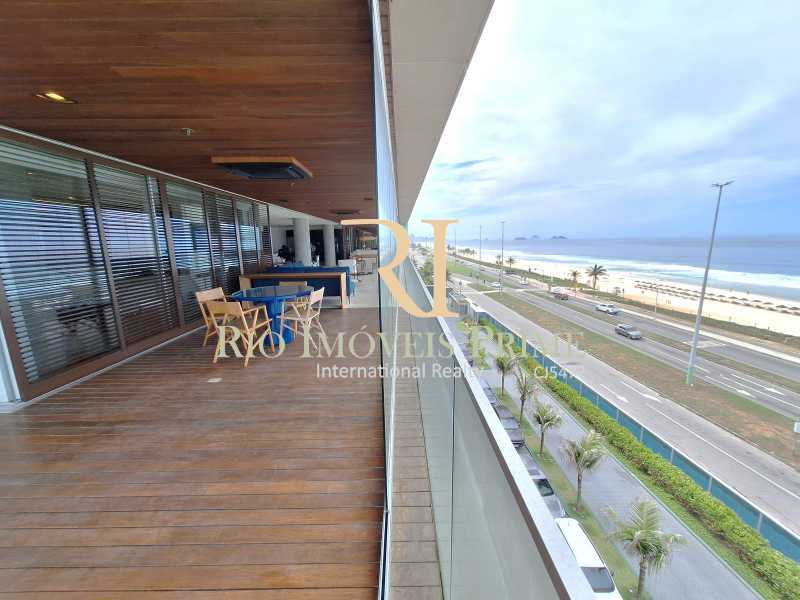Conheça VARANDÃO do imóvel - Cond Grand Hyatt Residences, 2 suítes, 4 vagas, vista mar - RPAP20374 - 2 VARANDÃO - 2