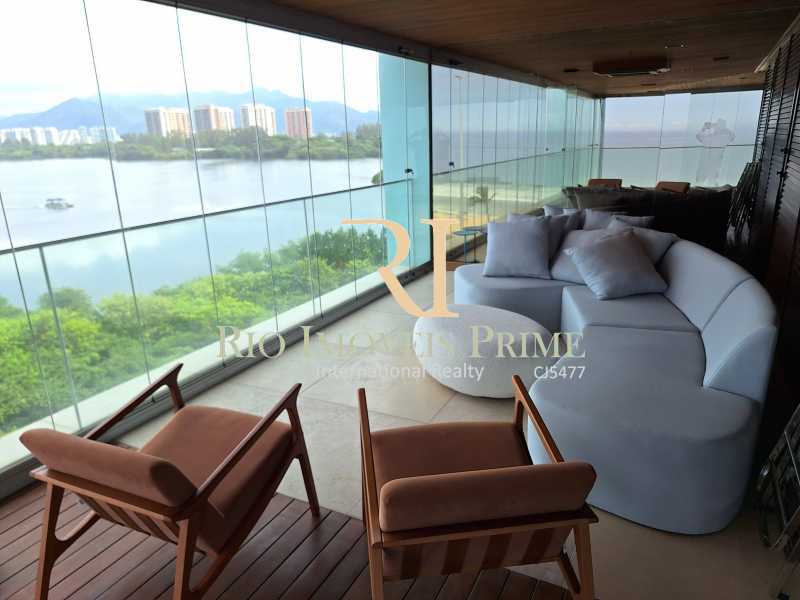 Conheça VARANDÃO do imóvel - Cond Grand Hyatt Residences, 2 suítes, 4 vagas, vista mar - RPAP20374 - 6 VARANDÃO - 6
