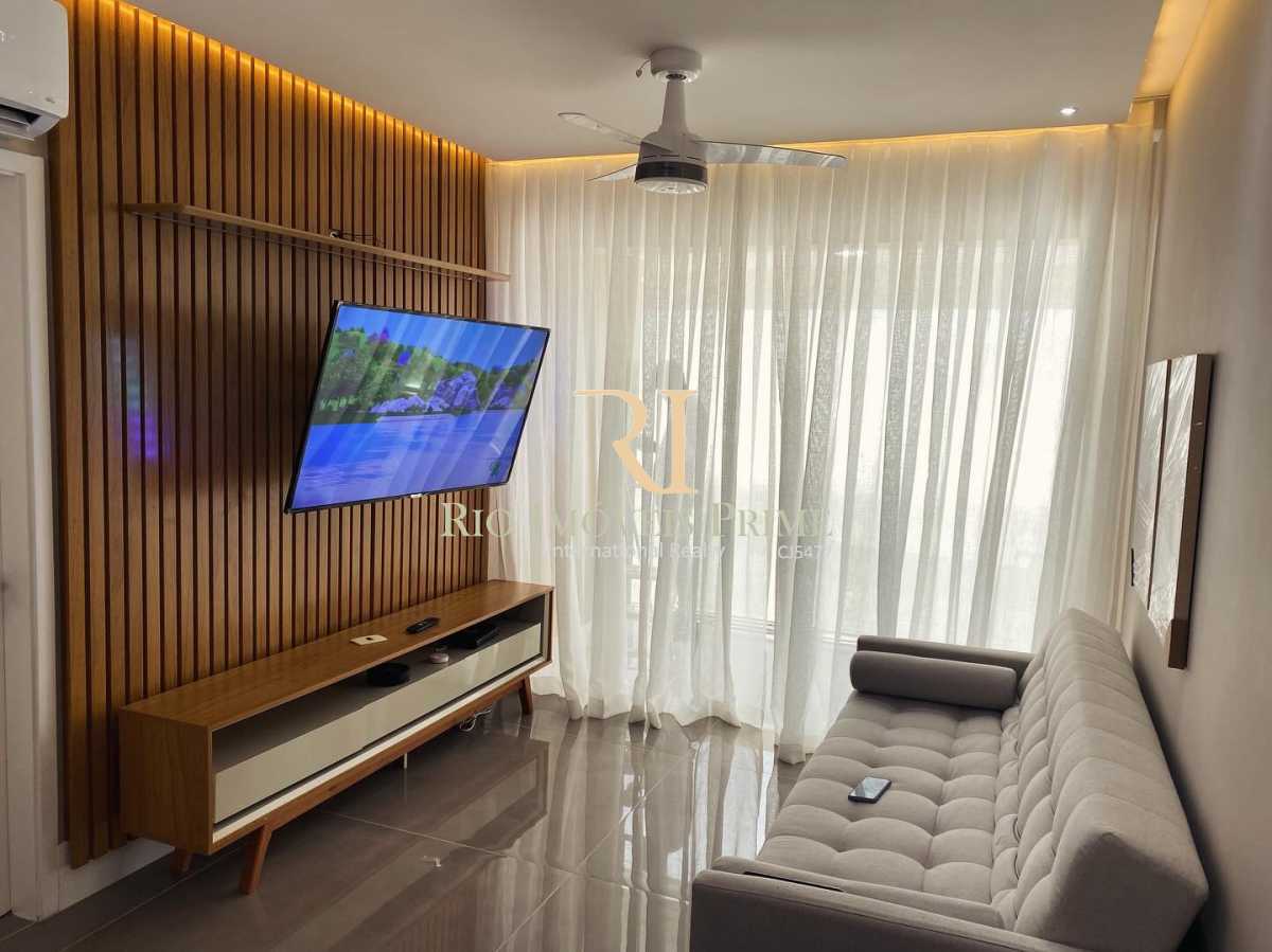 SALA DE ESTAR. - 3
