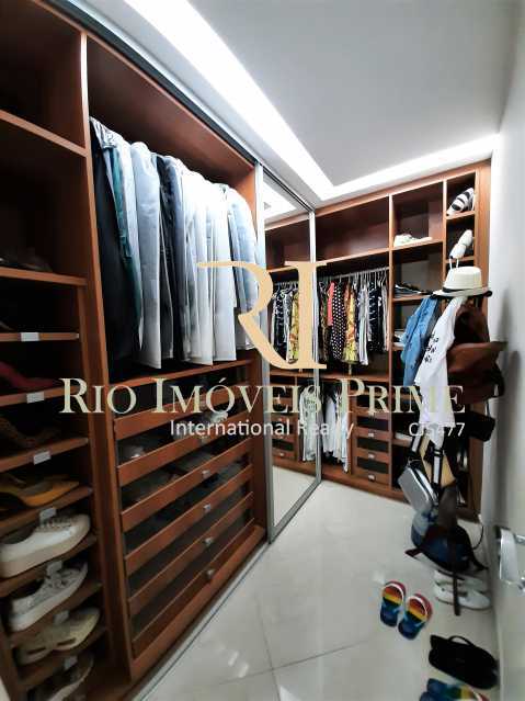 Conheça CLOSET SUÍTE3 do imóvel - Alameda Eucaliptos, mansão, 5 suítes - RPCN60002 - 18 CLOSET SUÍTE3 - 18