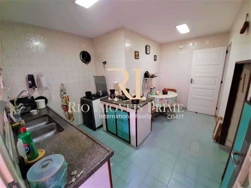 Conheça COPA E COZINHA do imóvel - Casa em Condomínio à venda Rua João da Mata, Metrô Uruguai Tijuca, Rio de Janeiro - R$ 1.700.000 - RPCN40002 - 6 COPA E COZINHA - 6