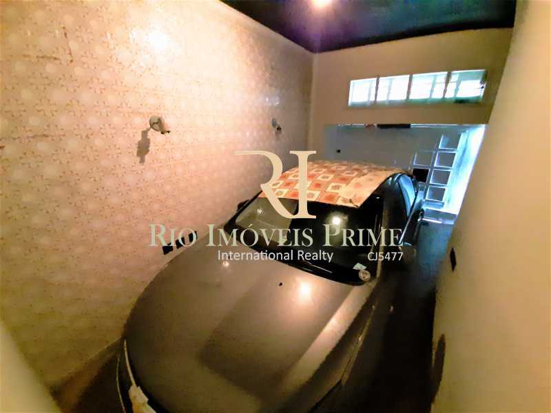 Conheça GARAGEM do imóvel - Casa em Condomínio à venda Rua João da Mata, Metrô Uruguai Tijuca, Rio de Janeiro - R$ 1.700.000 - RPCN40002 - 24 GARAGEM - 24