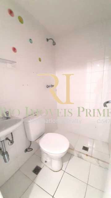 Conheça BANHEIRO DE SERVIÇO do imóvel - Apartamento à venda Rua Barão de Mesquita, Tijuca, Rio de Janeiro - R$ 764.999 - RPAP30175 - 17 BANHEIRO DE SERVIÇO - 17