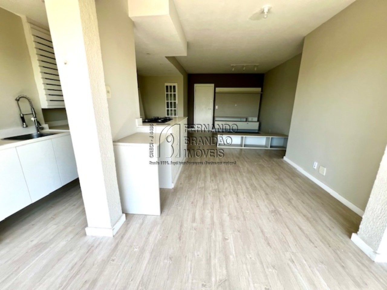 Conheça Foto 01 do imóvel - Reserva do Parque, Vendo lindíssimo apartamento na Barra Olímpica com 3 quartos, 1 suíte, 2 salas e 93m² - 7591 - 5 Foto 01 - 5