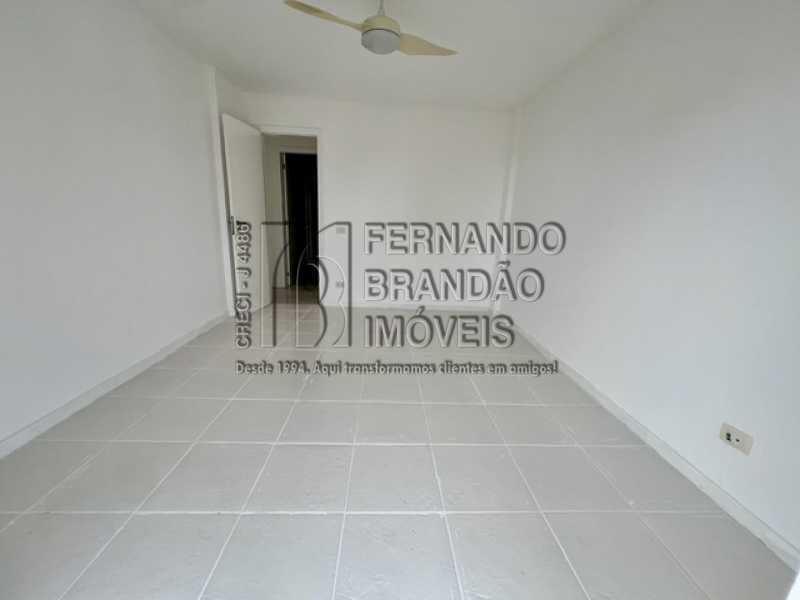 Conheça FB 7691 27. do imóvel - Vendo excelente apartamento, Grand Prix Barra Olímpica, com 150 m² + direito de uso de 150 m² de laje - 7690 - 8 FB 7691 27. - 8