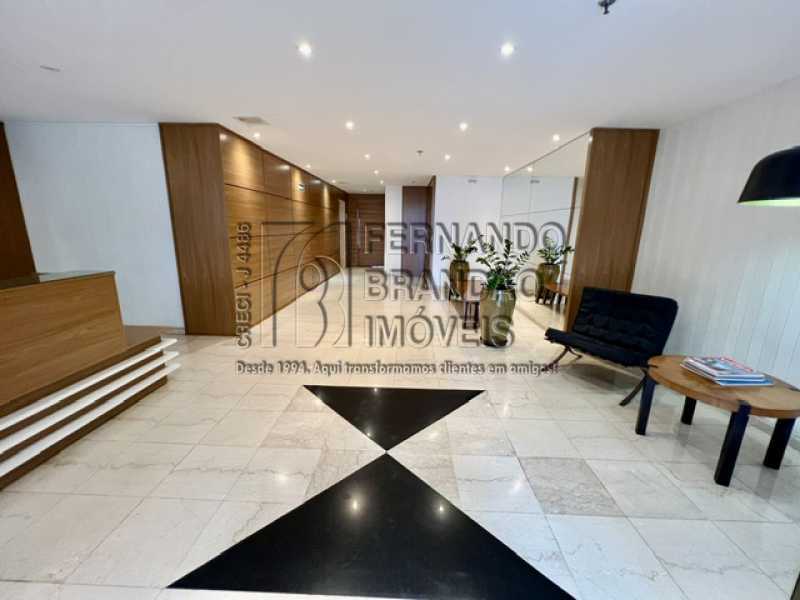 Conheça FB 7691 54. do imóvel - Vendo excelente apartamento, Grand Prix Barra Olímpica, com 150 m² + direito de uso de 150 m² de laje - 7690 - 29 FB 7691 54. - 29