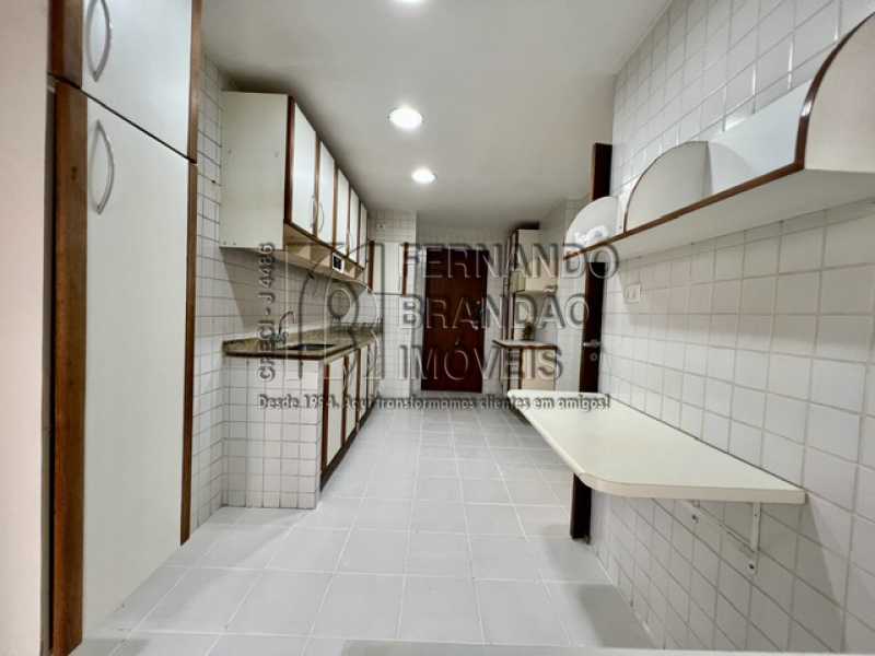 Conheça FB 7691 46. do imóvel - Cond. Grand Prix, vendo excelente cobertura, com uma das melhores plantas da região - 7691 - 18 FB 7691 46. - 18