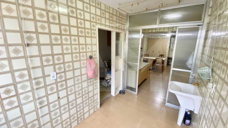 Conheça Área de Serviço do imóvel - Apartamento de 4 Quartos na Tijuca! 3 Vagas, Suíte e Portaria 24h. Agende sua visita - 2076 - 20 Área de Serviço - 20