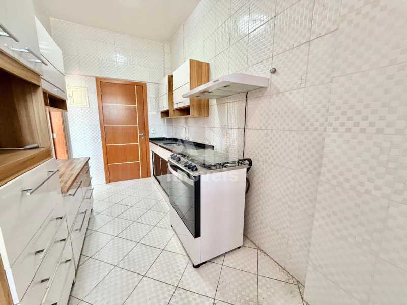 Conheça 2497 do imóvel - Apartamento à venda em Vila Isabel com 2 quartos, totalmente modernizado e portaria 24 horas - 2497 - 26 2497 - 26