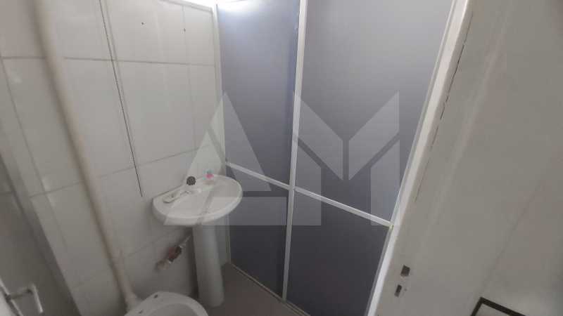 Conheça Banheiro do imóvel - Casa à venda Rua Santa Luísa, Tijuca, Rio de Janeiro - R$ 560.000 - 2913 - 17 Banheiro - 17