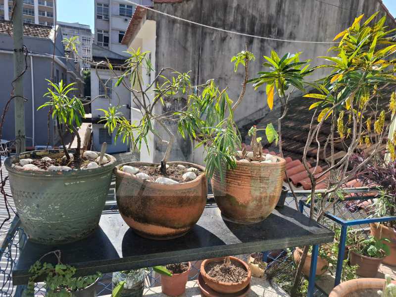 Conheça Jardim do imóvel - Casa de Vila à venda Rua Conde de Bonfim, Tijuca, Rio de Janeiro - R$ 980.000 - 3042 - 17 Jardim - 17