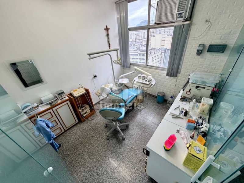 Conheça 3413 do imóvel - Sala comercial para alugar na Tijuca, Shopping 45 na Praça Saens Peña, pronta para consultório ou diversos segmentos, com segurança 24 horas e estacionamento. - 3413 - 11 3413 - 11