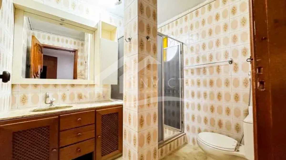 Conheça WhatsApp Image 2025-10-20 at 1 do imóvel - Casa de Vila TRIPLEX : 8 QUARTOS SENDO 4 SUÍTES - FCCV80001 - 14 WhatsApp Image 2025-10-20 at 1 - 14