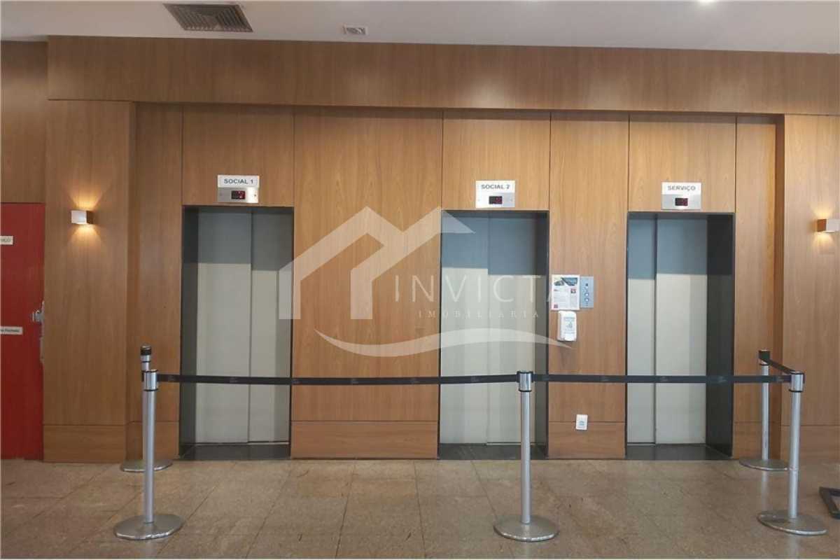 Conheça Elevadores do imóvel - Excelente oportunidade de loja na renomada Galeria Boutiques de Ipanema! - IPLJ00003 - 7 Elevadores - 7