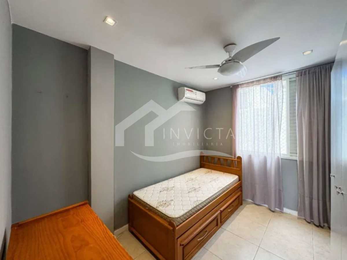 Conheça Quarto 1 do 2º piso do imóvel - Excelente Cobertura Duplex de 220m², 4 quartos (1 suíte), área externa e 2 vagas em Ipanema - IPCO40014 - 7 Quarto 1 do 2º piso - 7