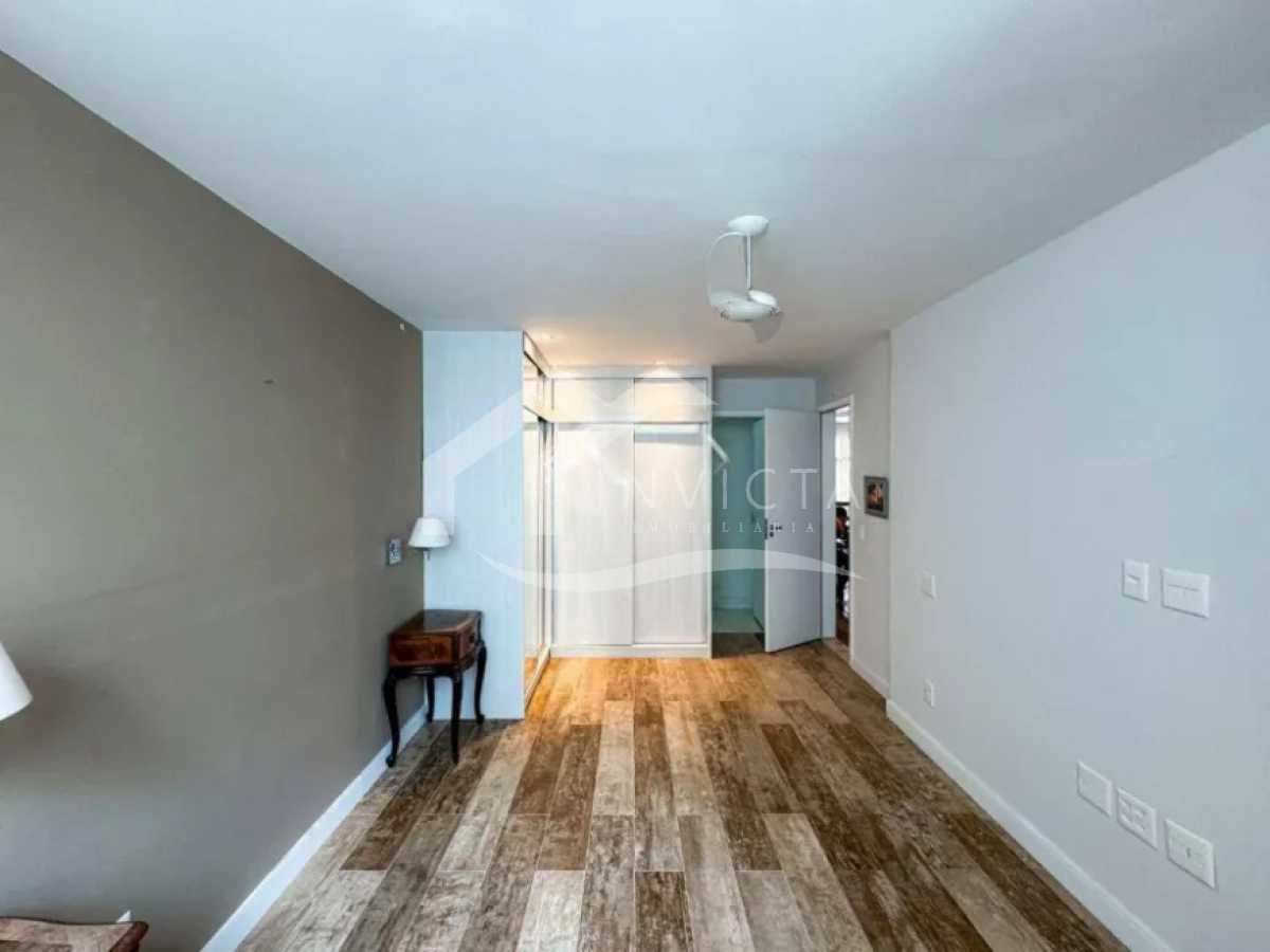 Conheça Suíte master 1º piso do imóvel - Excelente Cobertura Duplex de 220m², 4 quartos (1 suíte), área externa e 2 vagas em Ipanema - IPCO40014 - 22 Suíte master 1º piso - 22