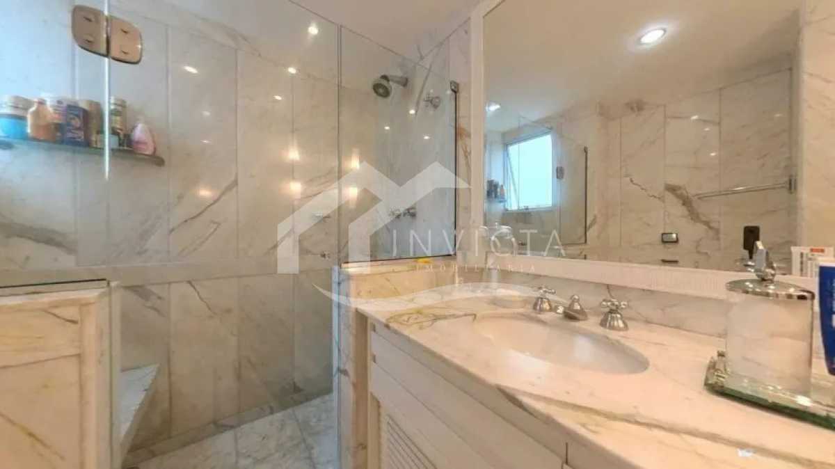 Conheça WhatsApp Image 2025-12-05 at 1 do imóvel - COMPLETÍSSIMA E ENCANTADORA COBERTURA DUPLEX COM PISCINA E VISTA MAR! - IPCO40018 - 13 WhatsApp Image 2025-12-05 at 1 - 13