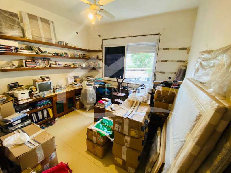 Ótima localização - MARAVILHOSO TRES QUARTOS COM VAGA NA ESCRITURA!!! - FCAP30472