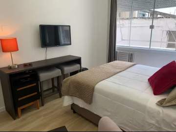 Ótima localização - MARAVILHOSO CONJUGADO MOBILIADO E REFORMADO NA ATLANTICA!!! - FCKI10635
