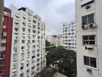 Ótima localização - MARAVILHOSO APARTAMENTO 3 QUARTOS REFORMADO NA QUADRA PRAIA !!! - FCAP30564