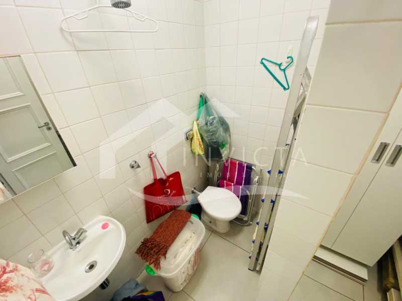 Conheça Banheiro de serviço do imóvel - MARAVILHOSA OPORTUNIDADE CORAÇÃO COPACABANA !!!!!!!!!!!!!!!!! - FCAP30719 - 10 Banheiro de serviço - 10
