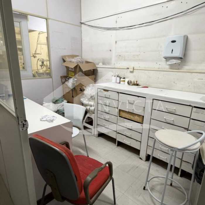 Conheça f07182ab-68ba-449b-9ad9-b98dec do imóvel - Ambiente comercial em localização privilegiada - FCLJ00046 - 24 f07182ab-68ba-449b-9ad9-b98dec - 24
