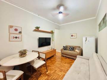 Ótima localização - LINDO QUARTO E SALA REFORMADO NO LEME!!! - FCAP12192