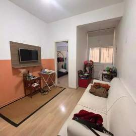 Ótima localização - QUARTO E SALA NO POSTO 4 DE COPACABANA!!! - FCAP12201 Ótima localização - QUARTO E SALA NO POSTO 4 DE COPACABANA!!! - FCAP12201