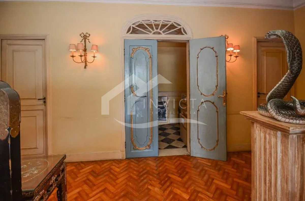 Ótima localização - 4 QUARTOS NA AV. ATLÂNTICA COM VISTA FRONTAL MAR - PSAP40029