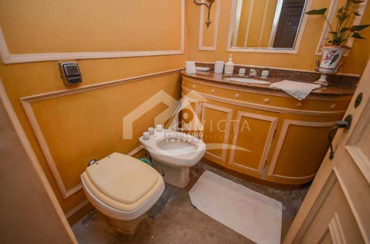 Ótima localização - 4 QUARTOS NA AV. ATLÂNTICA COM VISTA FRONTAL MAR - PSAP40029