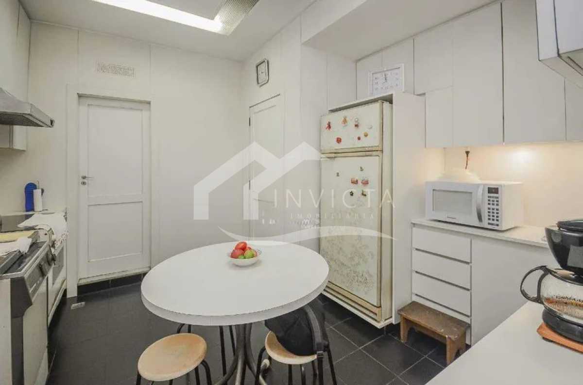 Ótima localização - 4 QUARTOS NA AV. ATLÂNTICA COM VISTA FRONTAL MAR - PSAP40029