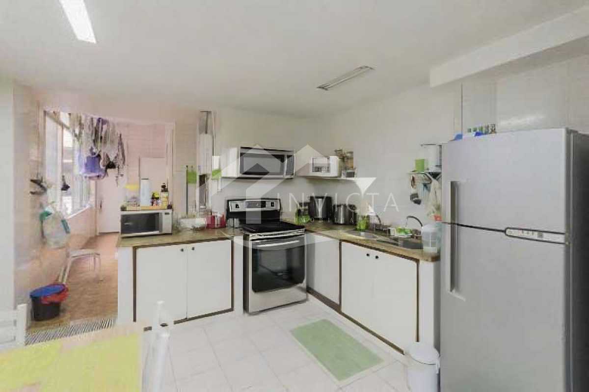 Imperdível - INCRÍVEL TRÊS QUARTO COM 2 VAGAS NO POSTO 6 DE COPACABANA - RPAP40035