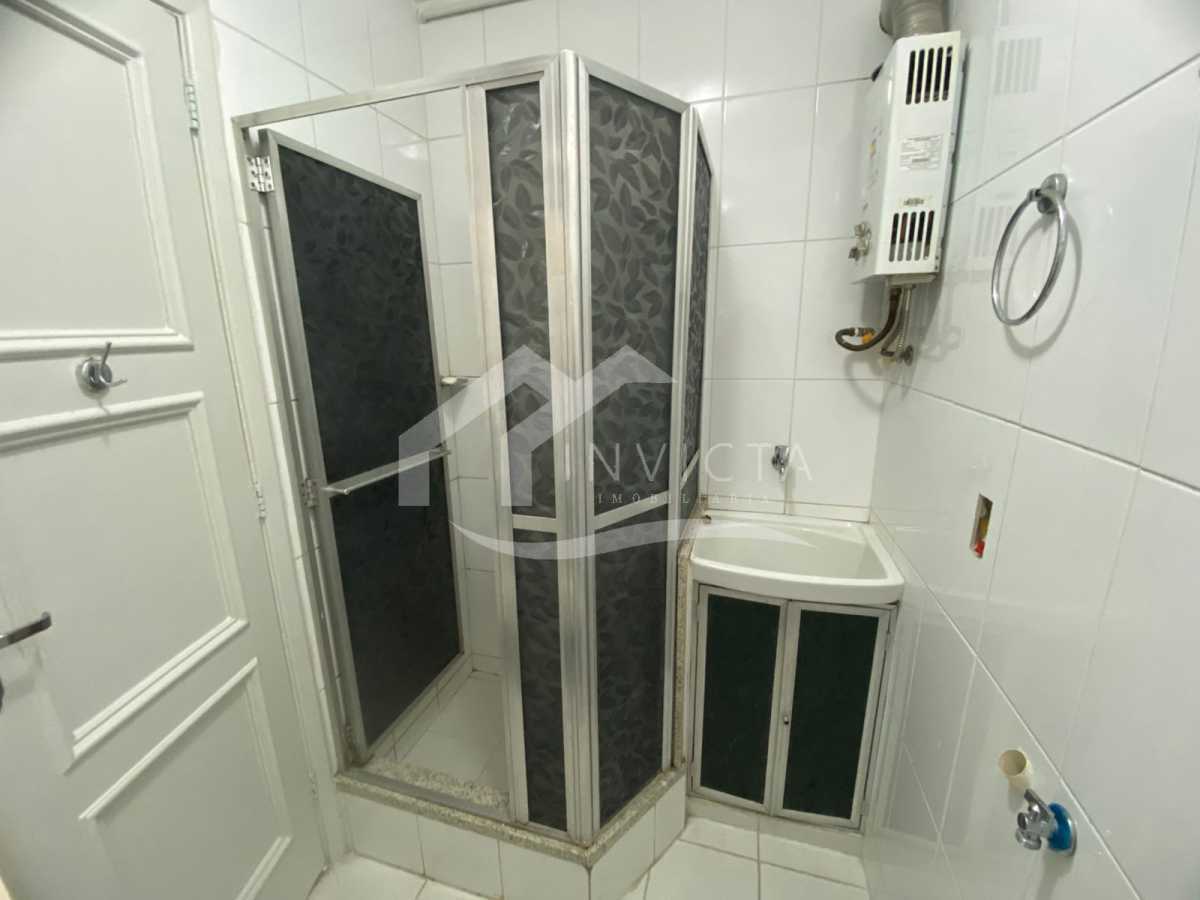 Conheça Banheiro do imóvel - Oportunidade de investimento: quarto e sala em Ipanema! - IPAP10021 - 23 Banheiro - 23