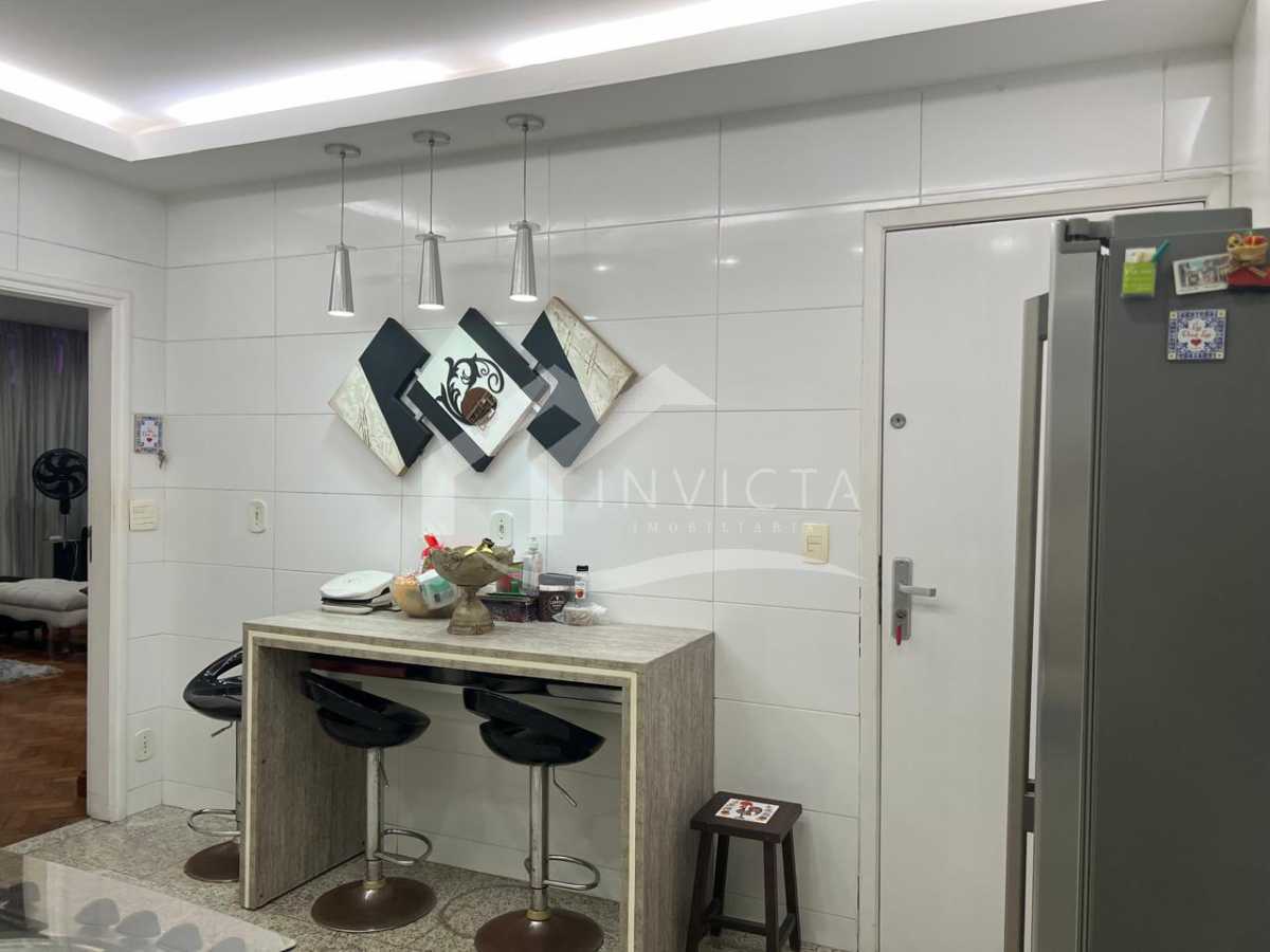 Ótima localização - MARAVILHOSO 3 QUARTOS EM RUA NOBRE - FCAP31661