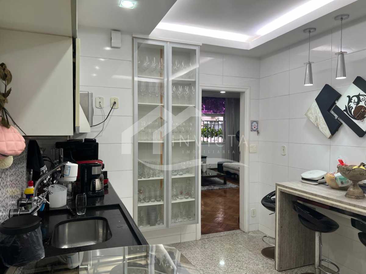 Ótima localização - MARAVILHOSO 3 QUARTOS EM RUA NOBRE - FCAP31661