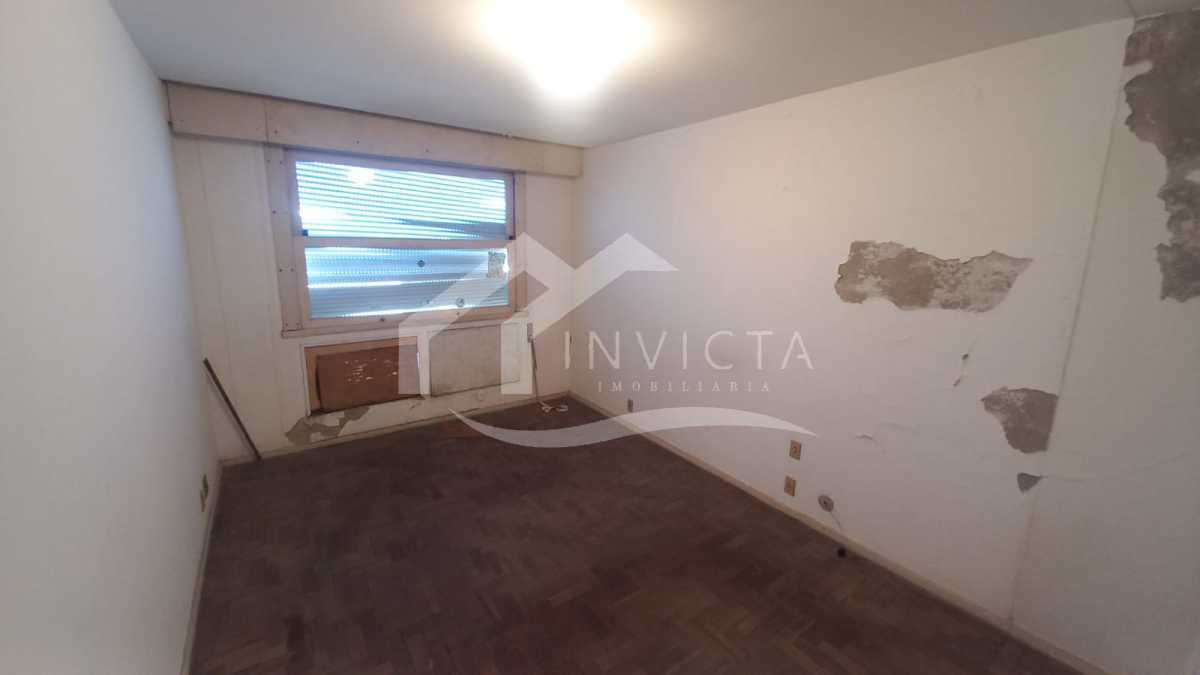 Imperdível - DUPLEX DE 4 QUARTOS, 2 SALAS E 5 VAGAS NA ESCRITURA!!! - RPAP40062