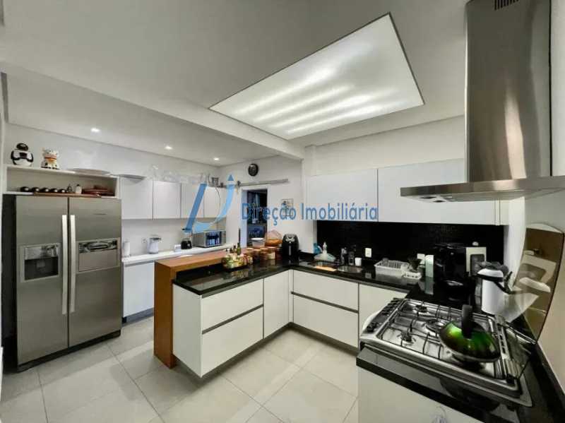 Conheça WhatsApp Image 2026-10-13 at 1 do imóvel - Apartamento à venda Praça Eugênio Jardim, Copacabana, Rio de Janeiro - R$ 2.600.000 - HB31527COP - 18 WhatsApp Image 2026-10-13 at 1 - 18