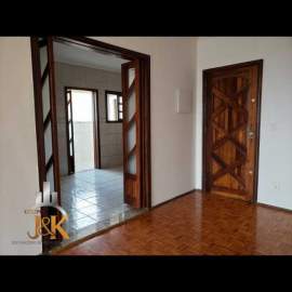 Imperdível - Vende Apartamento reformadVende Apartamento em excelente localização no bairro Santa Maria em São Caetano do Sul, com 77m2 e 03 dormitórios, sala, cozinha, 02 banheiros, lavanderia e 01 vaga de garagem.o com ótima vista e arejado - GJEK184