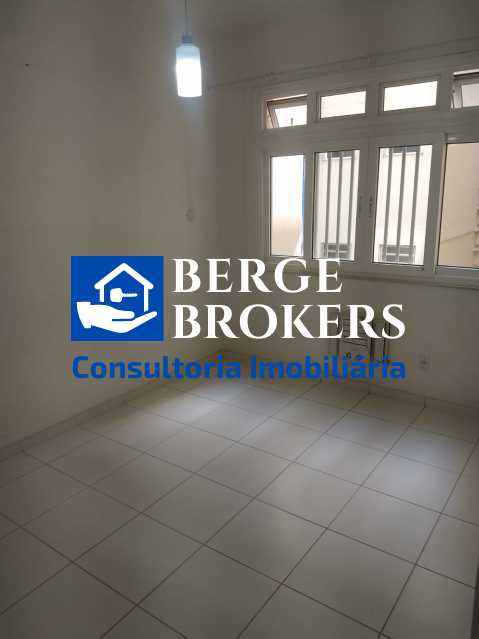 Conheça QUARTO 1 do imóvel - Copacabana todo reformado com vaga de garagem - RJAP20195 - 7 QUARTO 1 - 7