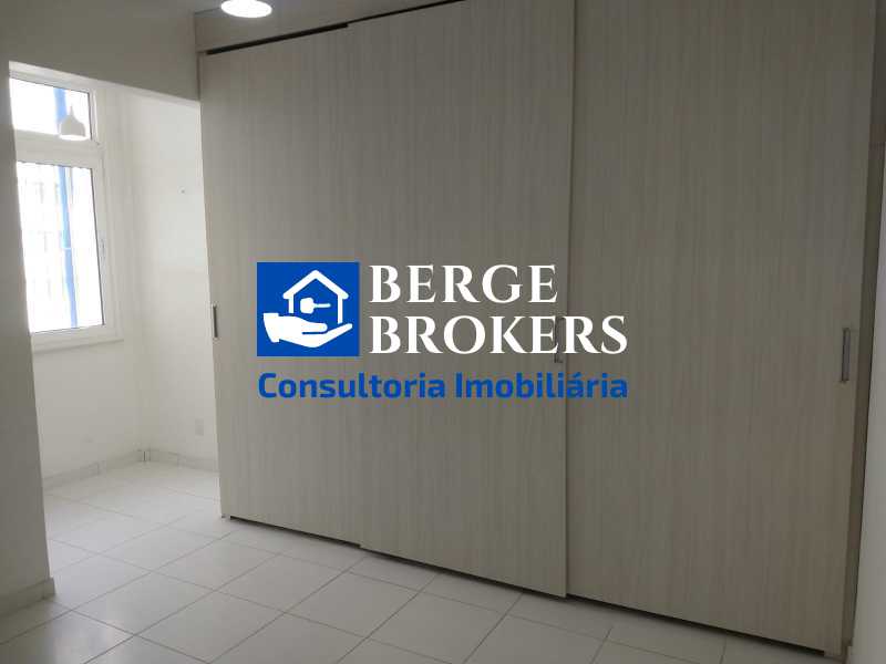 Conheça QUARTO 2 do imóvel - Copacabana todo reformado com vaga de garagem - RJAP20195 - 14 QUARTO 2 - 14