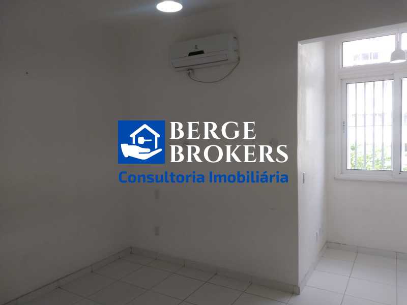 Conheça QUARTO 2 do imóvel - Copacabana todo reformado com vaga de garagem - RJAP20195 - 13 QUARTO 2 - 13