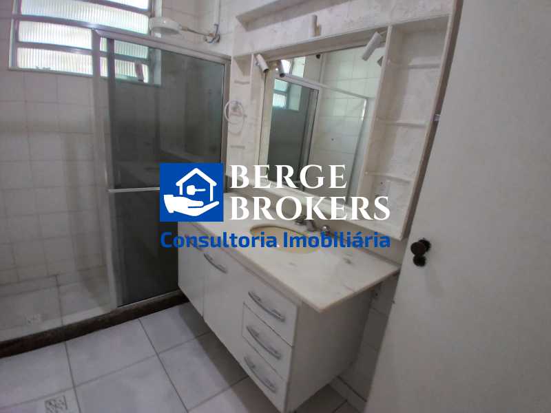 Conheça Banheiro Social do imóvel - alugo apartamento de 2 quartos - RJAP20226 - 10 Banheiro Social - 10